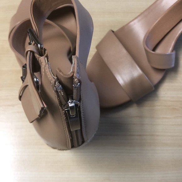 Sandals - Picture 3 of 3